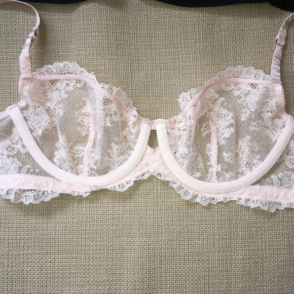 Victoria's Secret VS Designer Collection Bra 34B - Picture 4 of 6